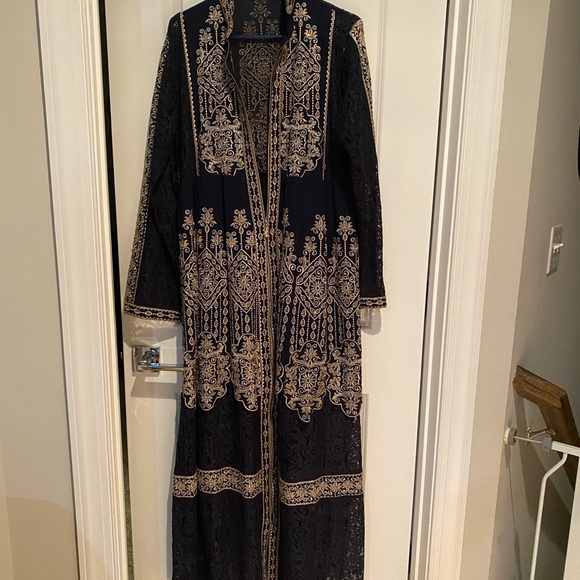 Morocon dress - Picture 10 of 16